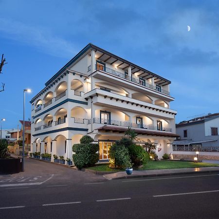 Hotel Rosa Dei Venti กัสเตลซาร์โด ภายนอก รูปภาพ