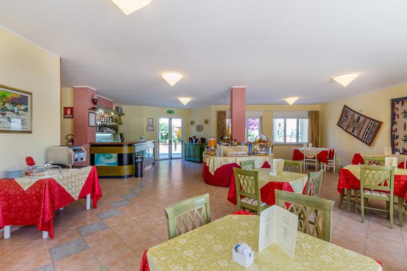 Hotel Rosa Dei Venti กัสเตลซาร์โด ภายนอก รูปภาพ
